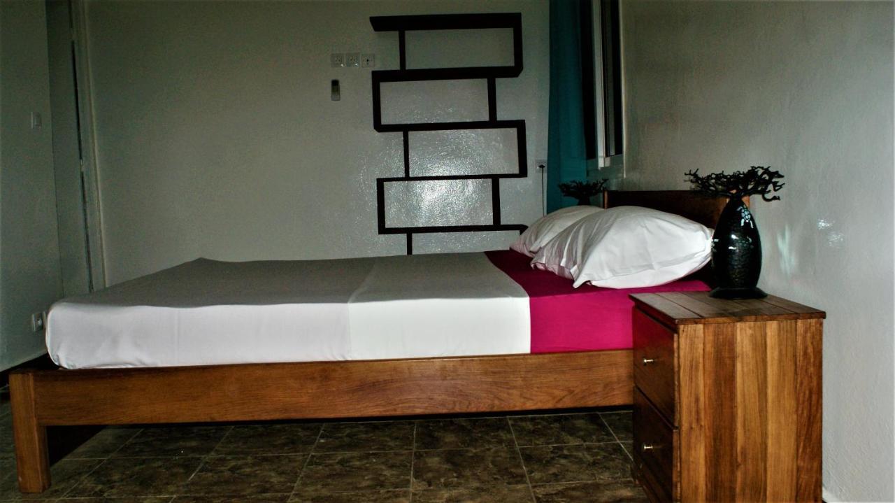 Villa Ty Milyn Dakar Esterno foto
