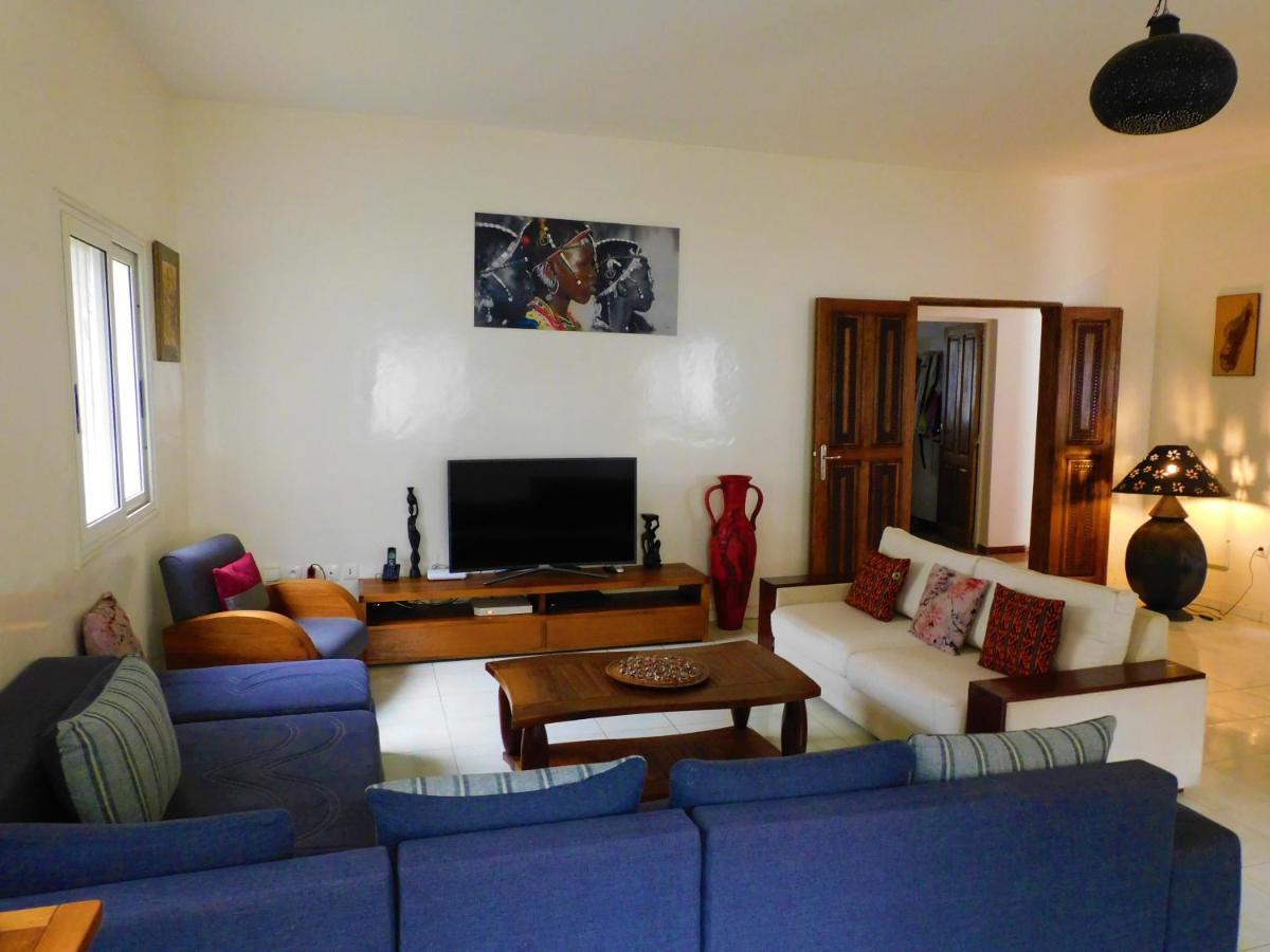 Villa Ty Milyn Dakar Esterno foto