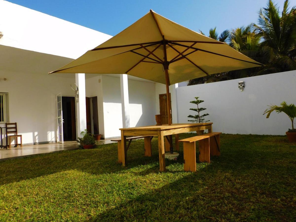 Villa Ty Milyn Dakar Esterno foto